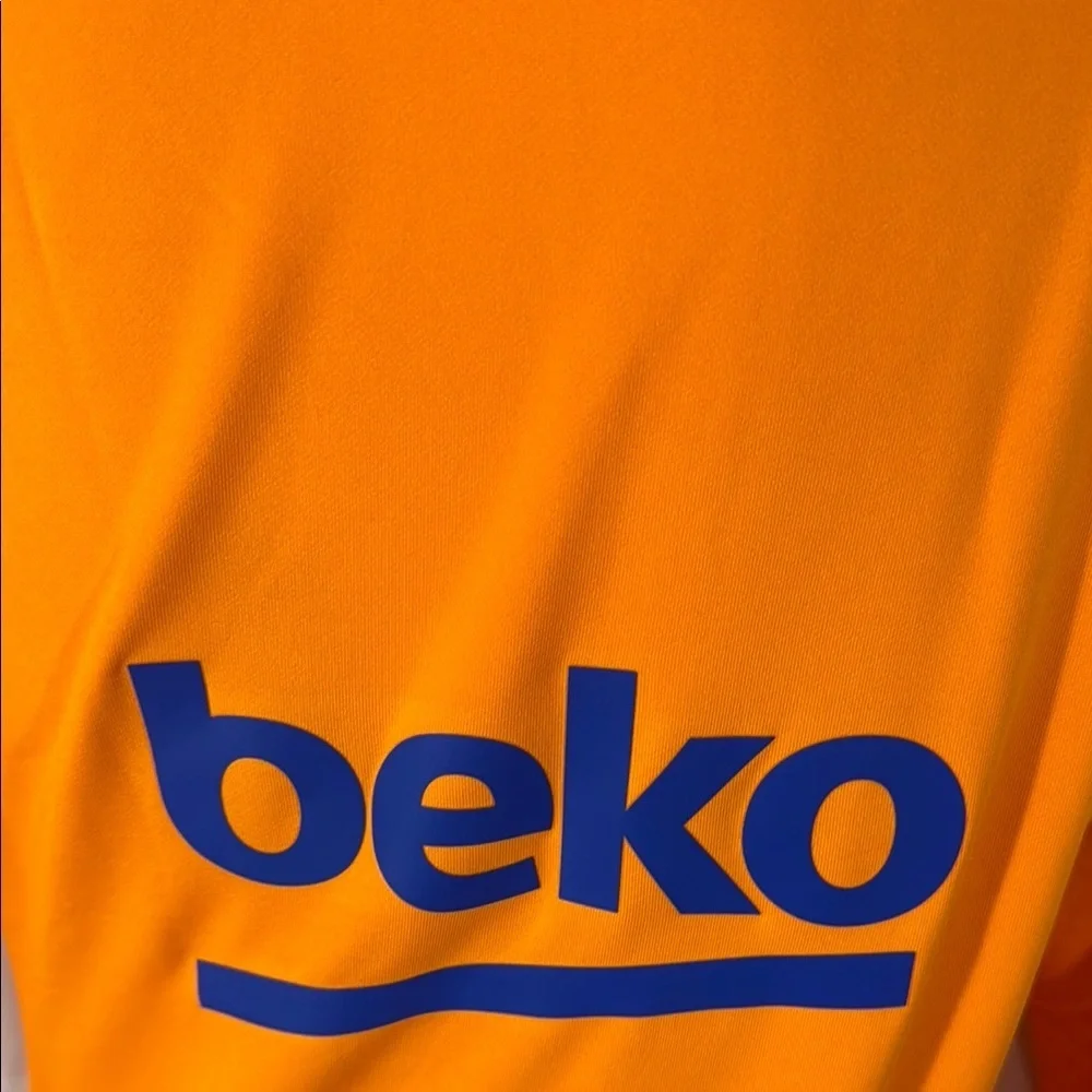Nike Women’s FC Barcelona Orange Long Sleeve Jersey S NWT